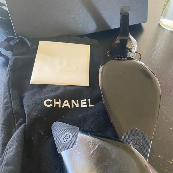 CHANEL Women's Dark Brown Leather Slingback Heels - Picture 2 of 5
